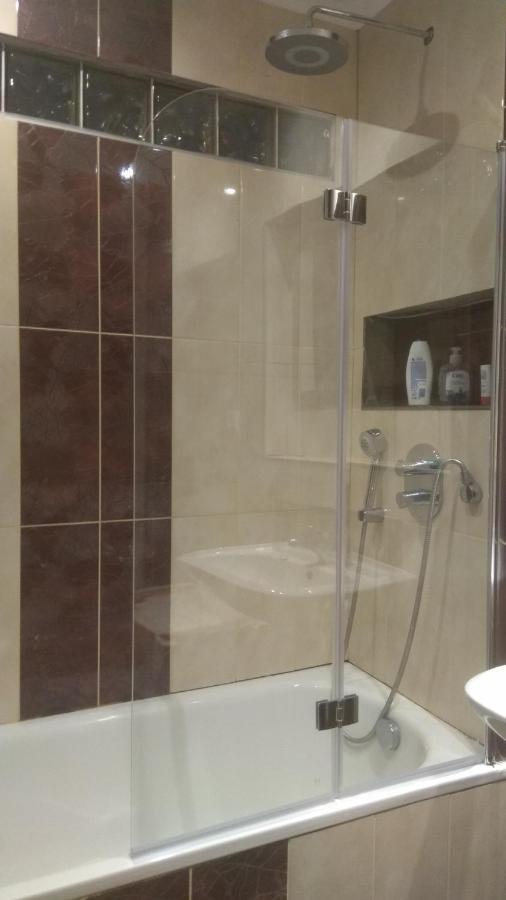 Old Summer House With Renovated Bathroom Prague Exterior photo